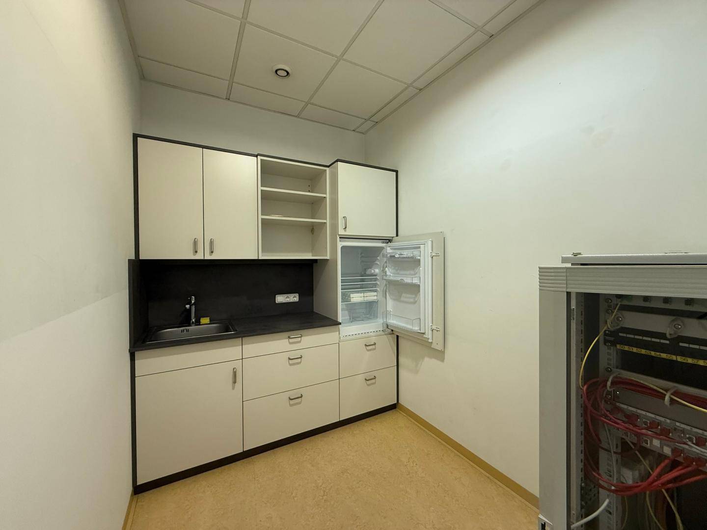 Vielseitige Geschäftsfläche in bester Lage – ideal für Büro, Praxis oder Dienstleistung – další