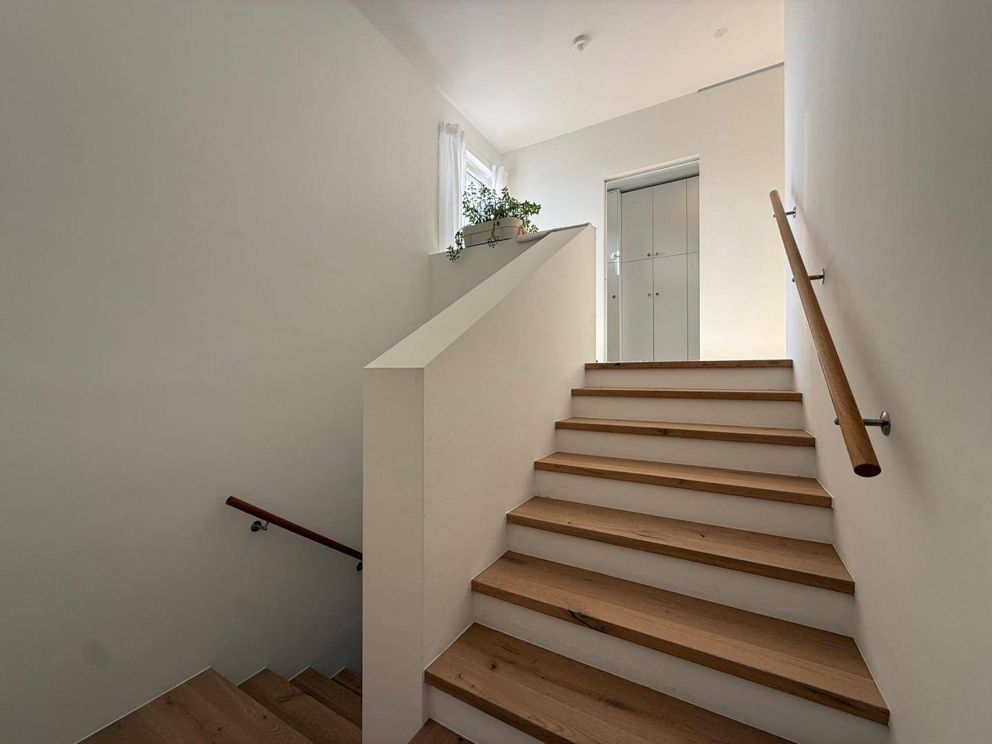 Exklusive Dachterrassenwohnung mit Alpenblick (provisionsfrei für die Käufer) - Ansicht 4