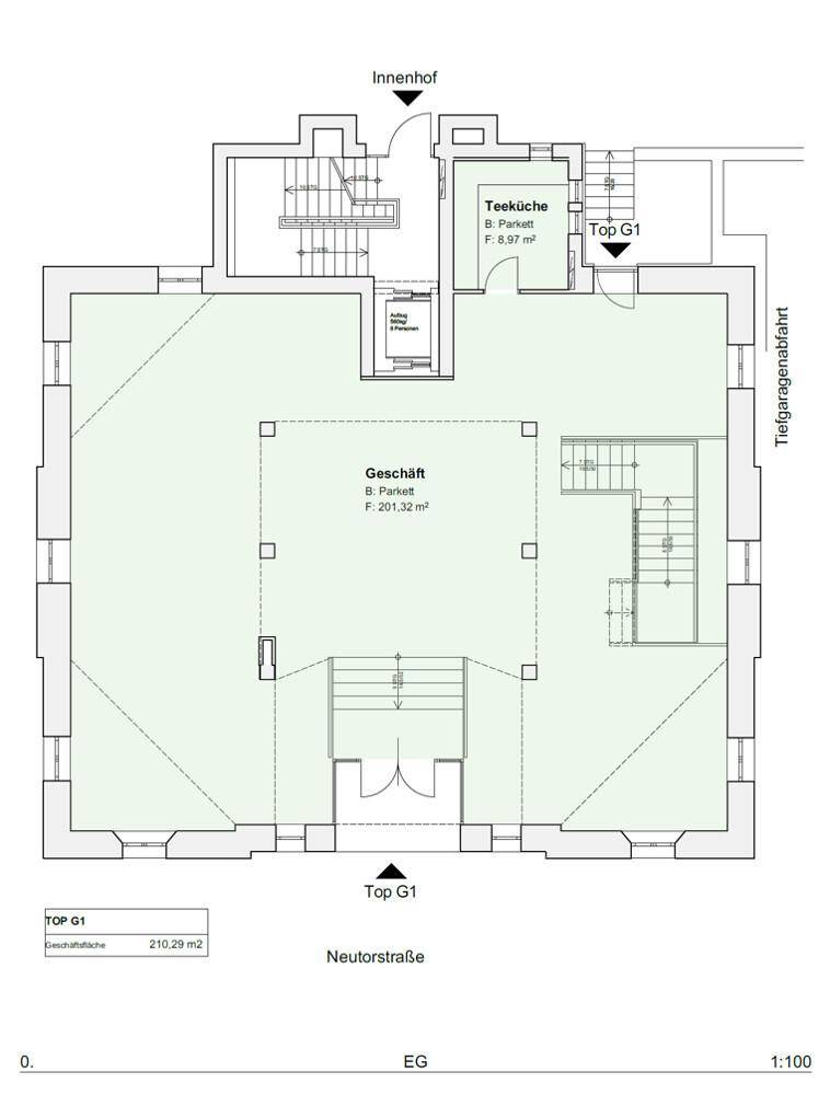 Grundriss des Erdgeschosses mit großem Ladenbereich, Teeküche und Treppenhaus.