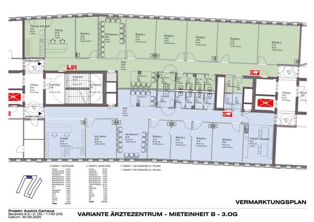 Grundrissplan eines Ärztezentrums mit mehreren Behandlungsräumen, Wartebereichen und Sanitäranlagen.