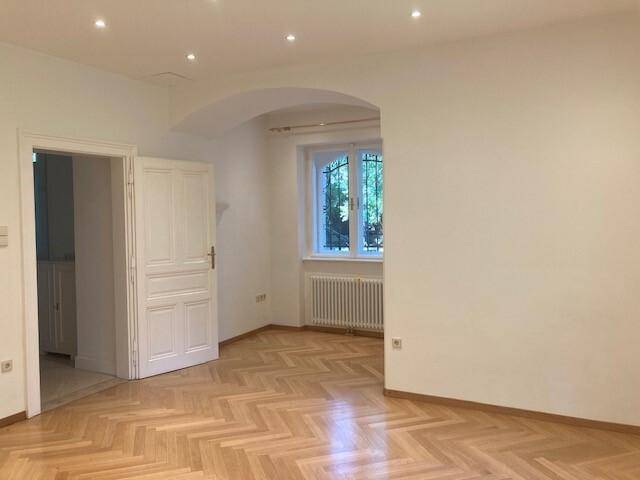 Büro 4