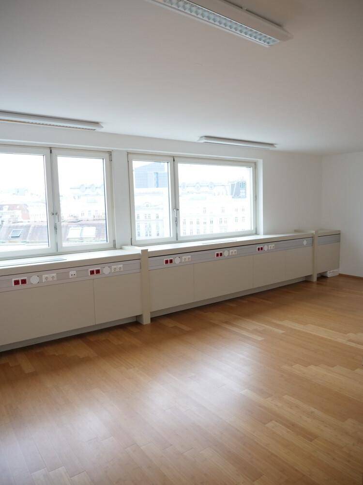P1099002