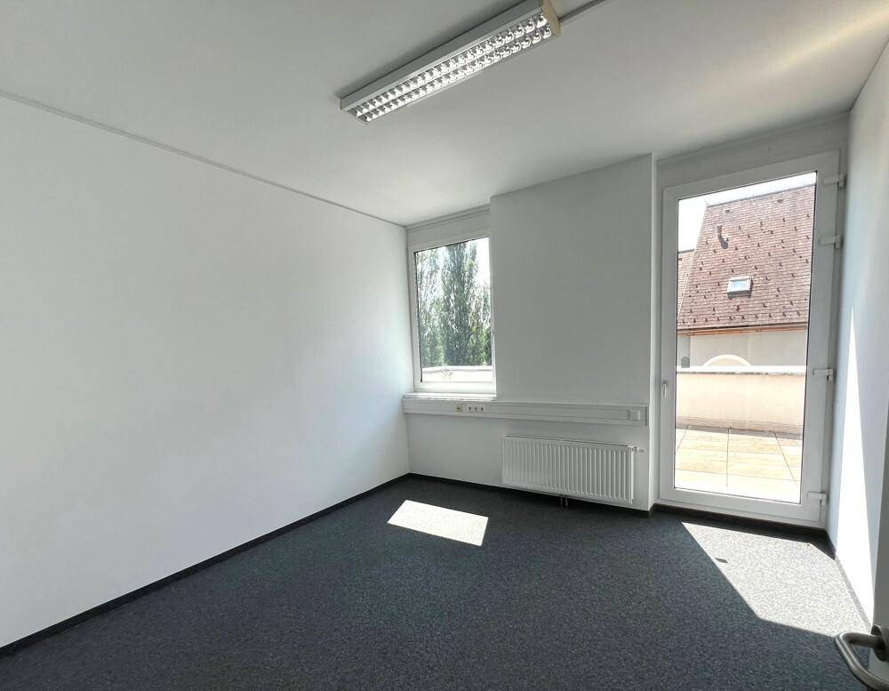 Büro 9