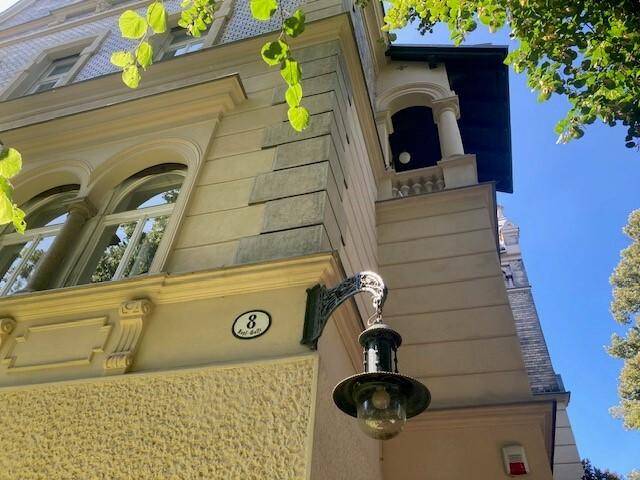 Gebäude Außen 2