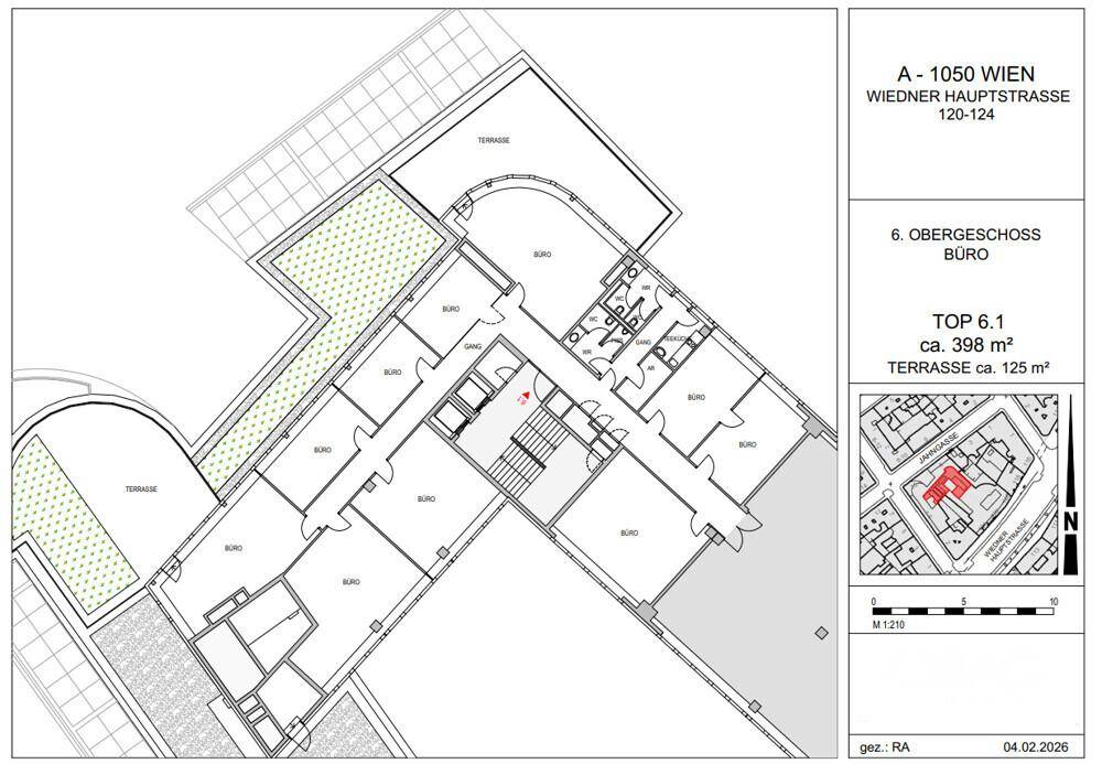Grundriss des sechsten Obergeschosses mit Büros und zwei großzügigen Terrassenbereichen.