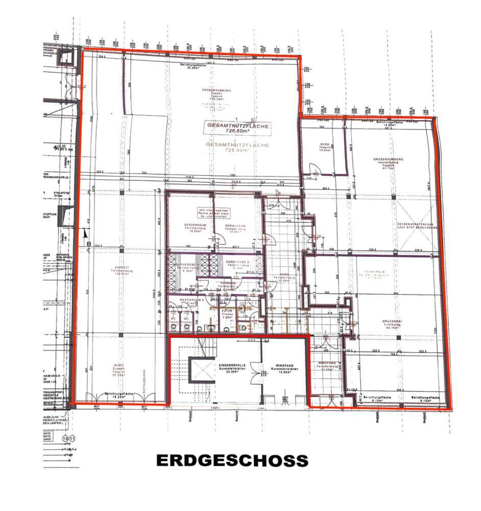 Detaillierter Grundriss des Erdgeschosses mit einer Gesamtnutzfläche von 728,60m² und verschiedenen Räumen.