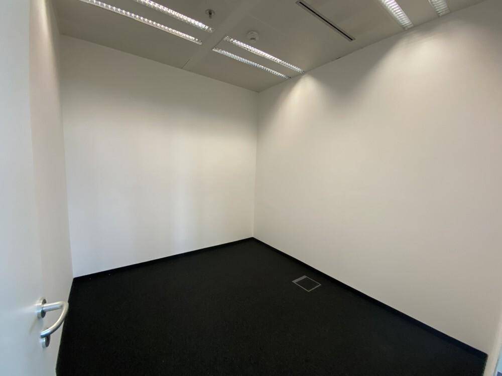 Büros mit tollem Ausblick im ARES TOWER zu mieten! - Ansicht 4