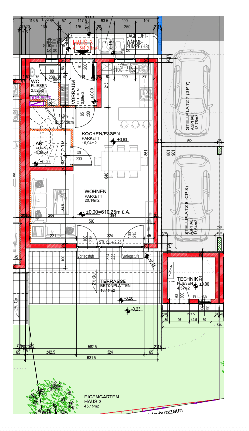 Grundriss des Erdgeschosses mit offener Küche, Wohnbereich, Terrasse und Garten.