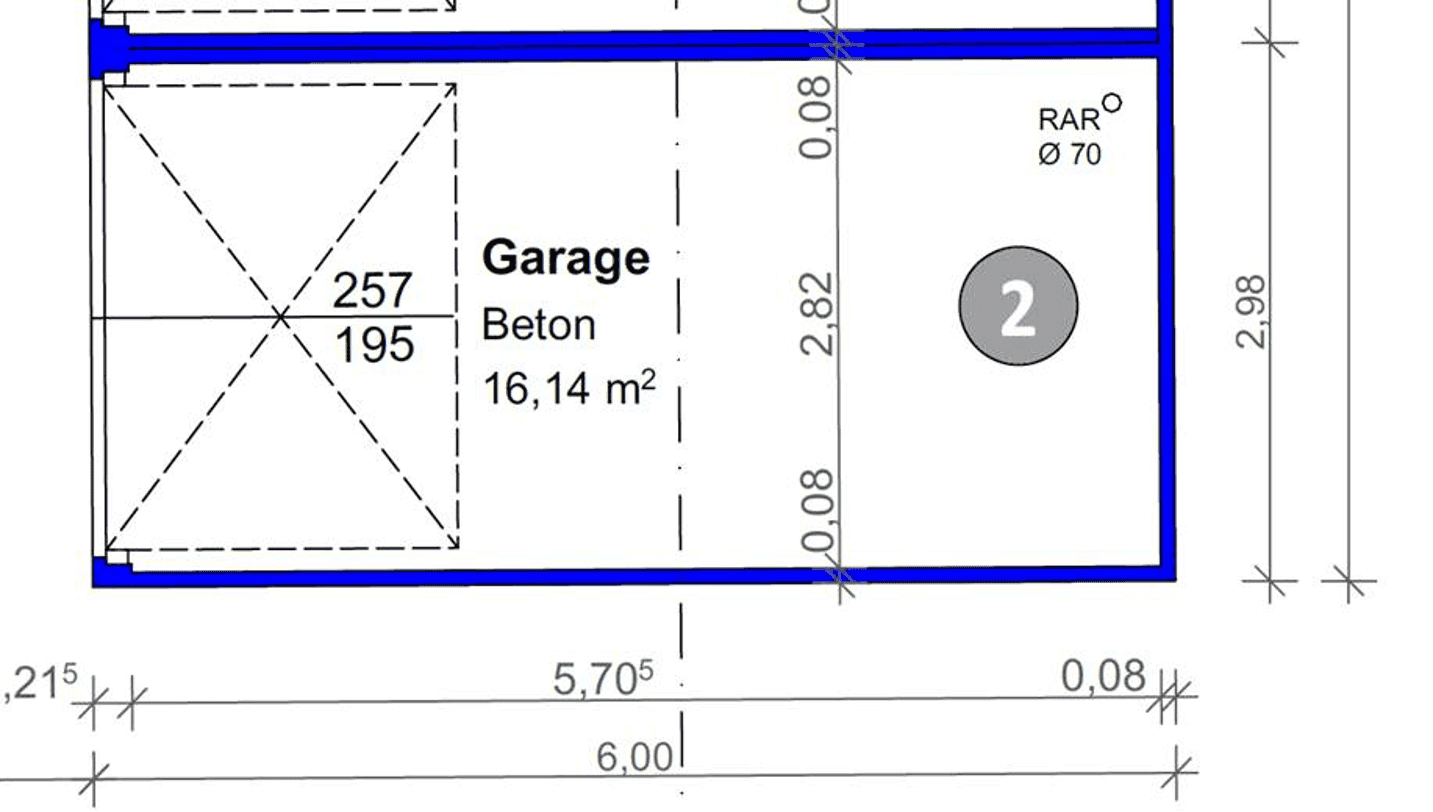 Grundriss einer Garage mit Maßen und Kennzeichnung der Stellfläche.