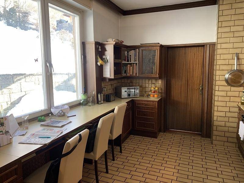 Zweifamilienhaus mit Pool - Ansicht 5