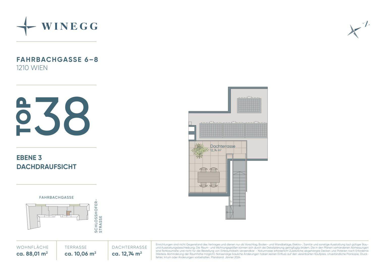 Dachaufsicht der dritten Ebene mit großer Dachterrasse und Essbereich im Freien.