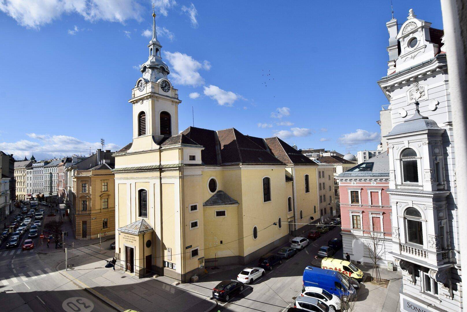 Schönbrunner Straße 60 - Elegante Altbau-Stadtresidenzen - Więcej