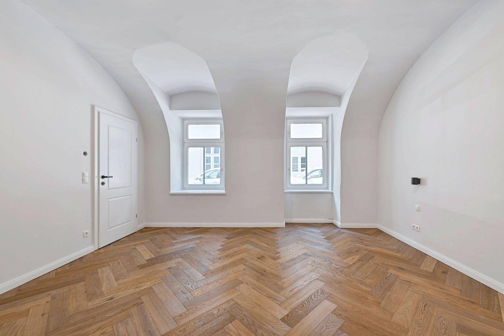 APARTMENT mit stilvoller Gewölbedecke und direktem Straßenzugang - Widok 5