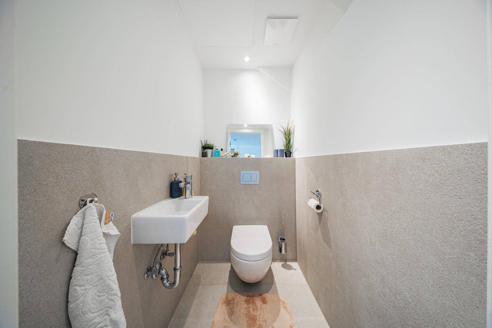separate Toilette