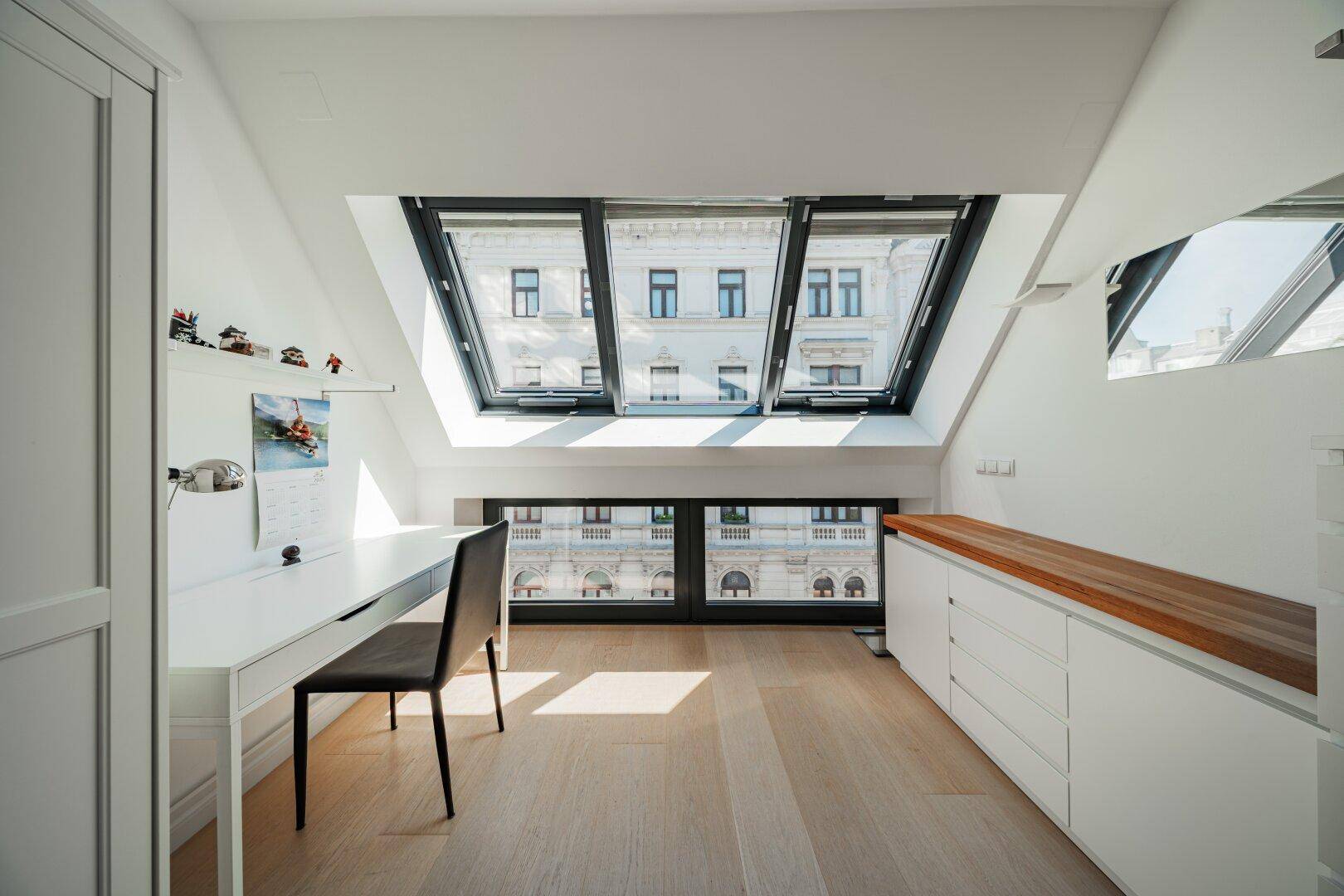 Schlafzimmer 1