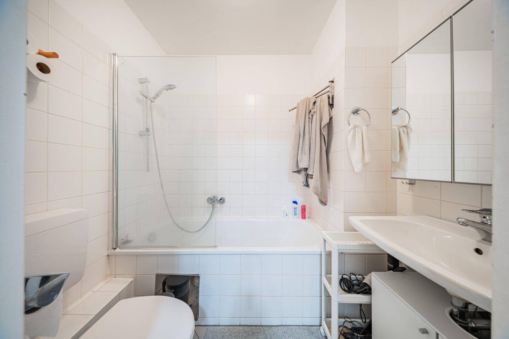 Bad mit Badewanne