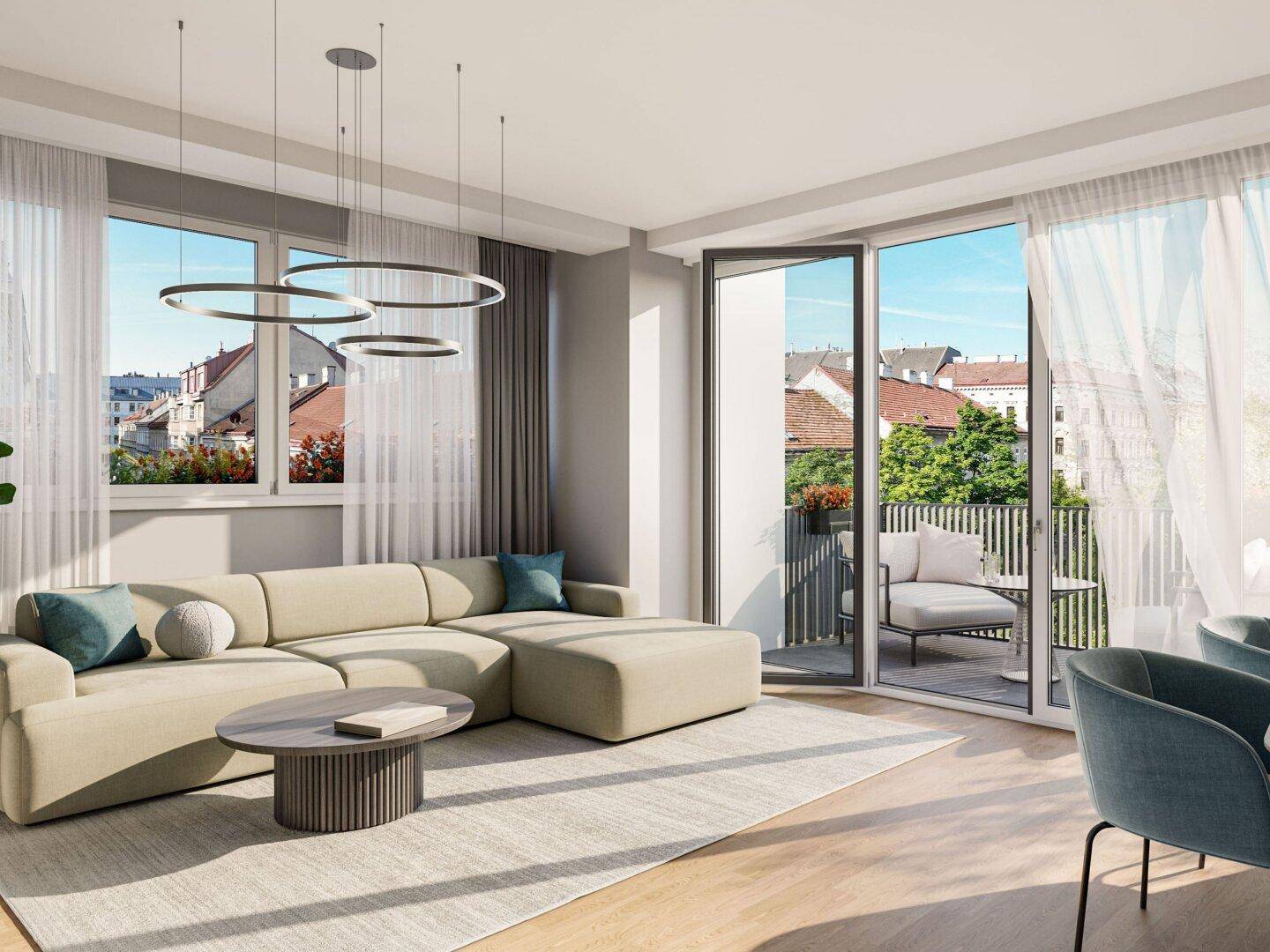 Modernes Wohnzimmer mit großem Sofa, Holzboden und direktem Zugang zum Balkon.
