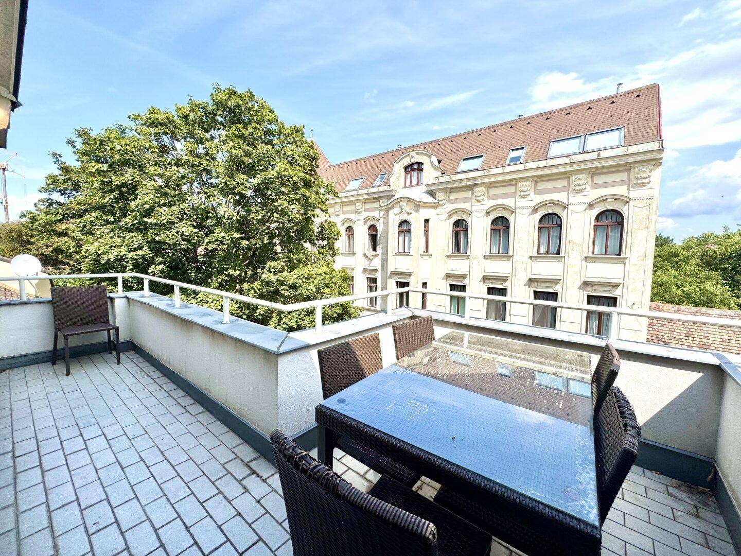 Terrasse bei Küche