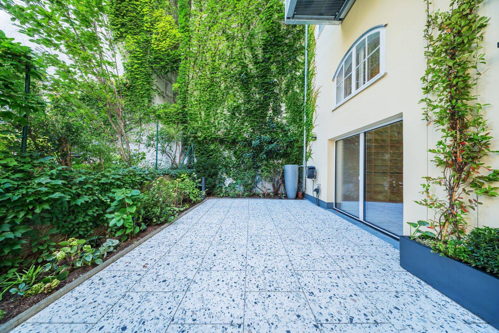 Terrasse im Grünen