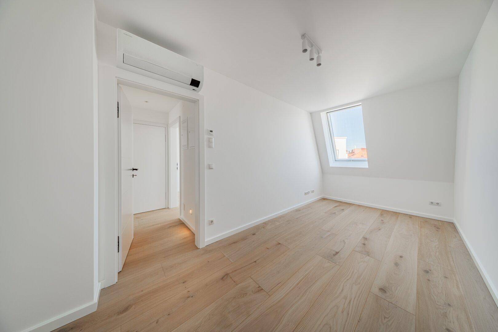 Schlafzimmer 2