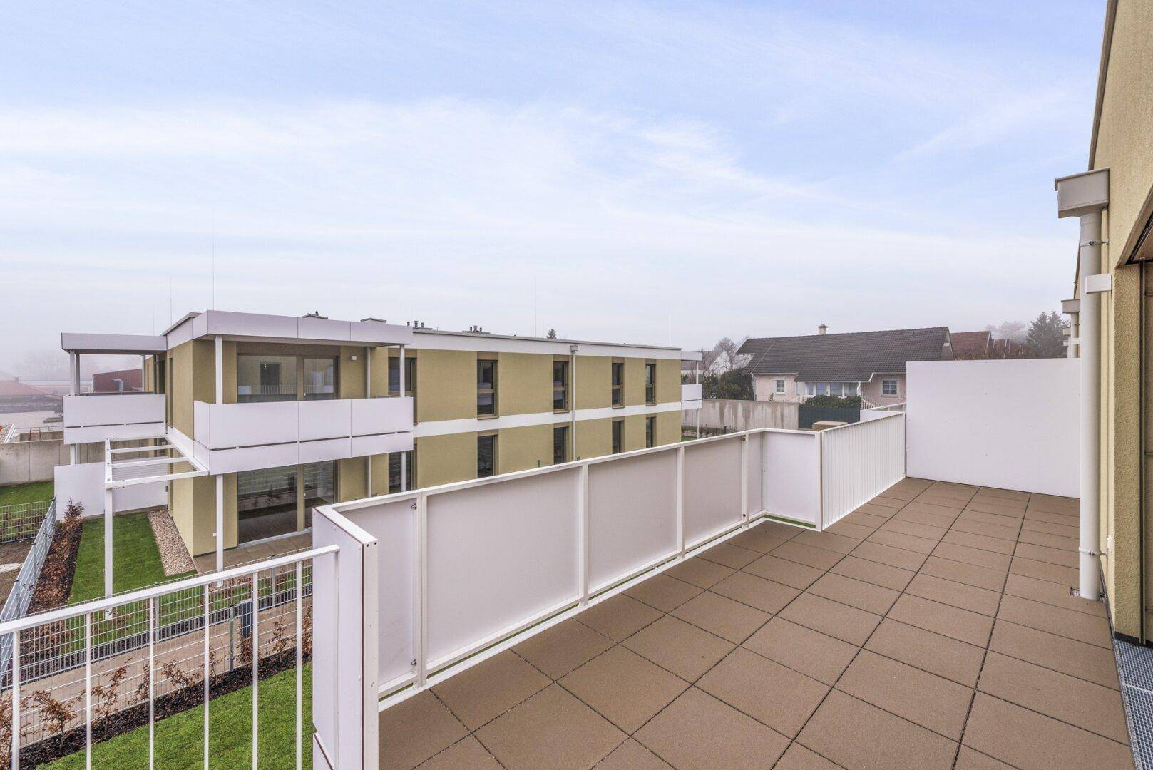 PROVISIONSFREI! 3-Zimmer-Wohnung mit Rundum-Dachterrasse | Zugang von jedem Raum | Großzügig geschnitten - Ansicht 6