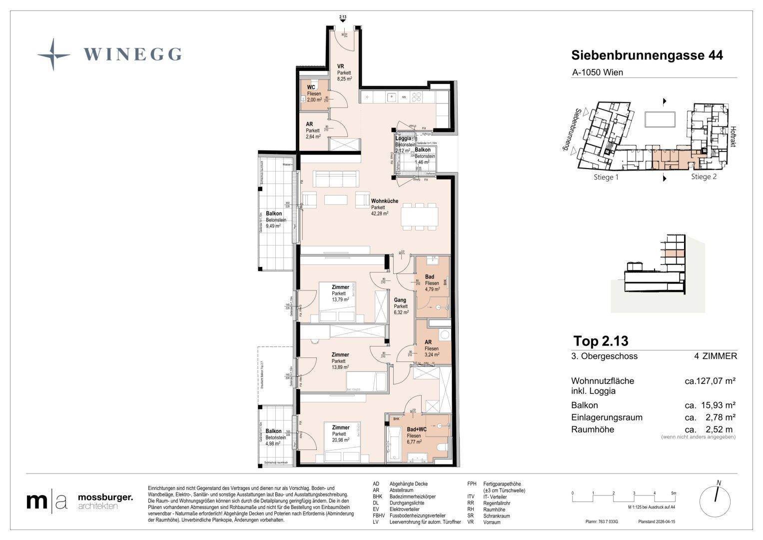 Detaillierter Grundriss einer 4-Zimmer-Wohnung mit offener Wohnküche, zwei Bädern, separatem WC und mehreren Balkonen sowie einer Loggia.