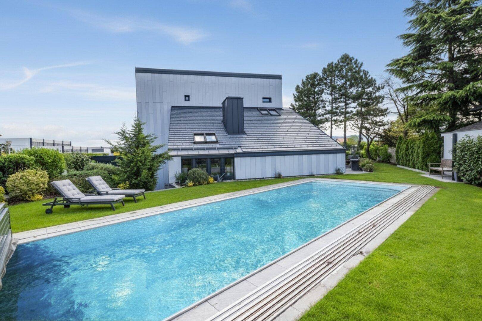 Ihr neuer Highclass-Firmensitz! Modernes Design-Bürohaus in Wiener Neustadt | 9 Räume, 6 PKW-Stellplätze auf Eigengrund | Zwei Eingänge | Barrierefrei | Edelstahlpool, Sauna, Weinkeller - Ansicht 4