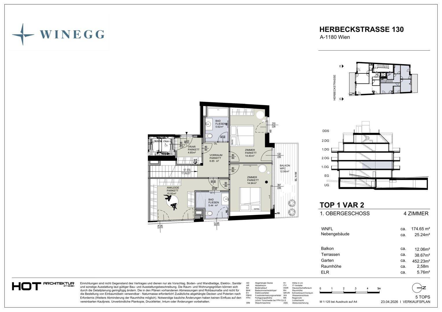 Grundriss des Obergeschosses mit Schlafzimmern, Bädern und einem Balkon.