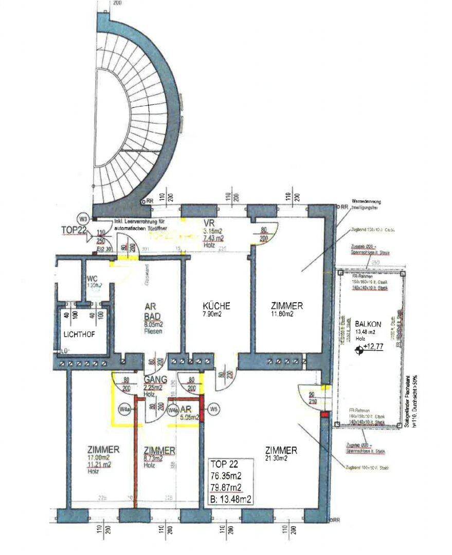 Grundriss der Wohnung TOP 22 mit Balkon, Küche und mehreren Zimmern.