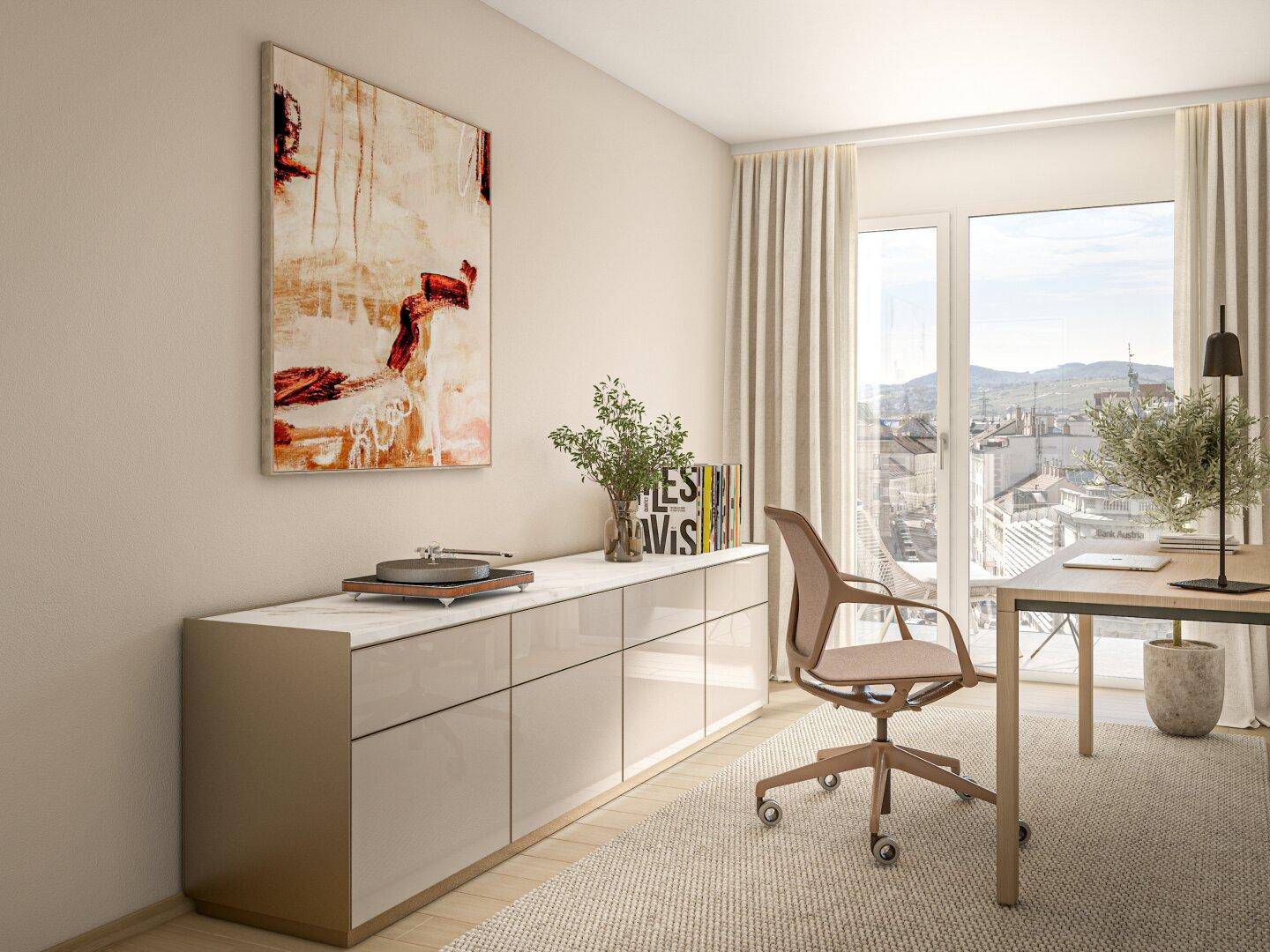 Helles Arbeitszimmer mit großem Fenster, Schreibtisch und Blick auf die Stadt.