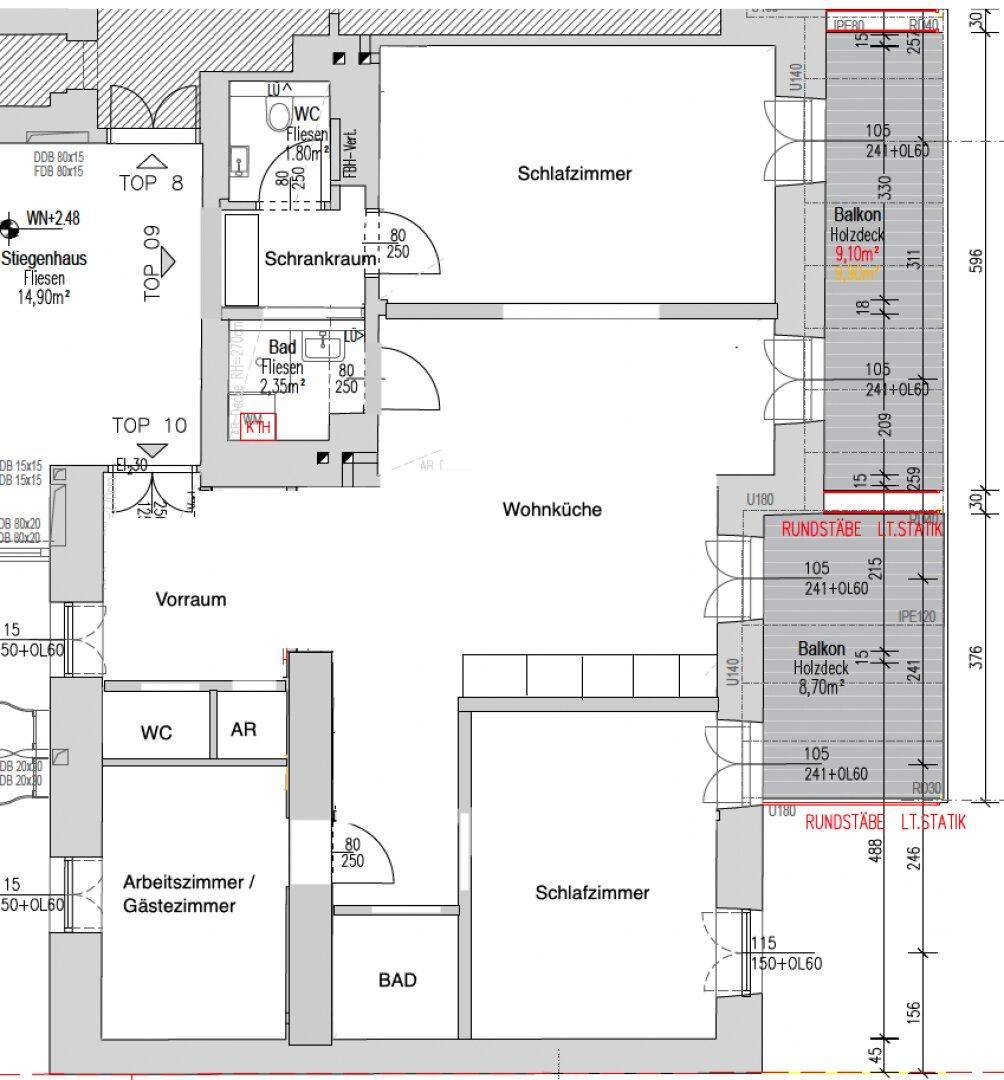 Detaillierter Grundriss der Wohnung Top 10 mit Wohnküche, Schlafzimmern und zwei Balkonen.