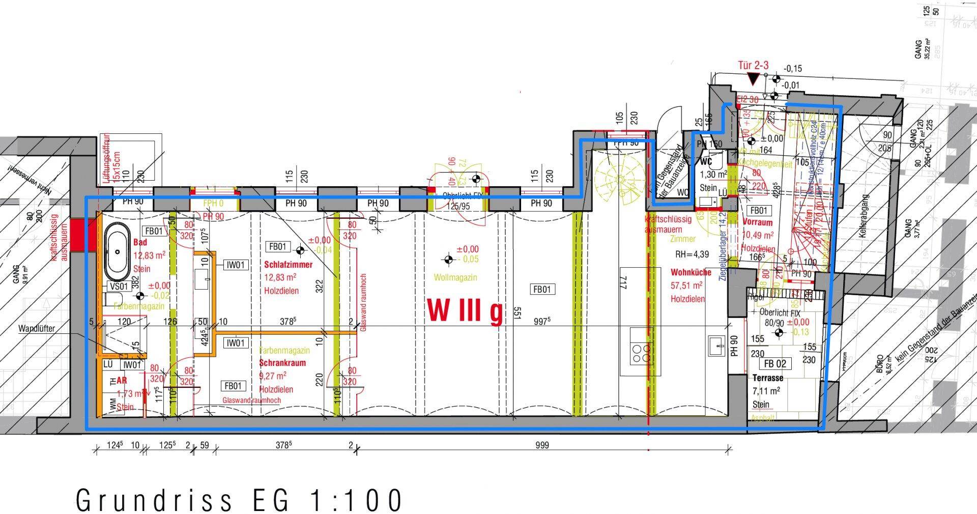 Technischer Grundriss mit detaillierten Maßen und Raumaufteilung für die Planung.