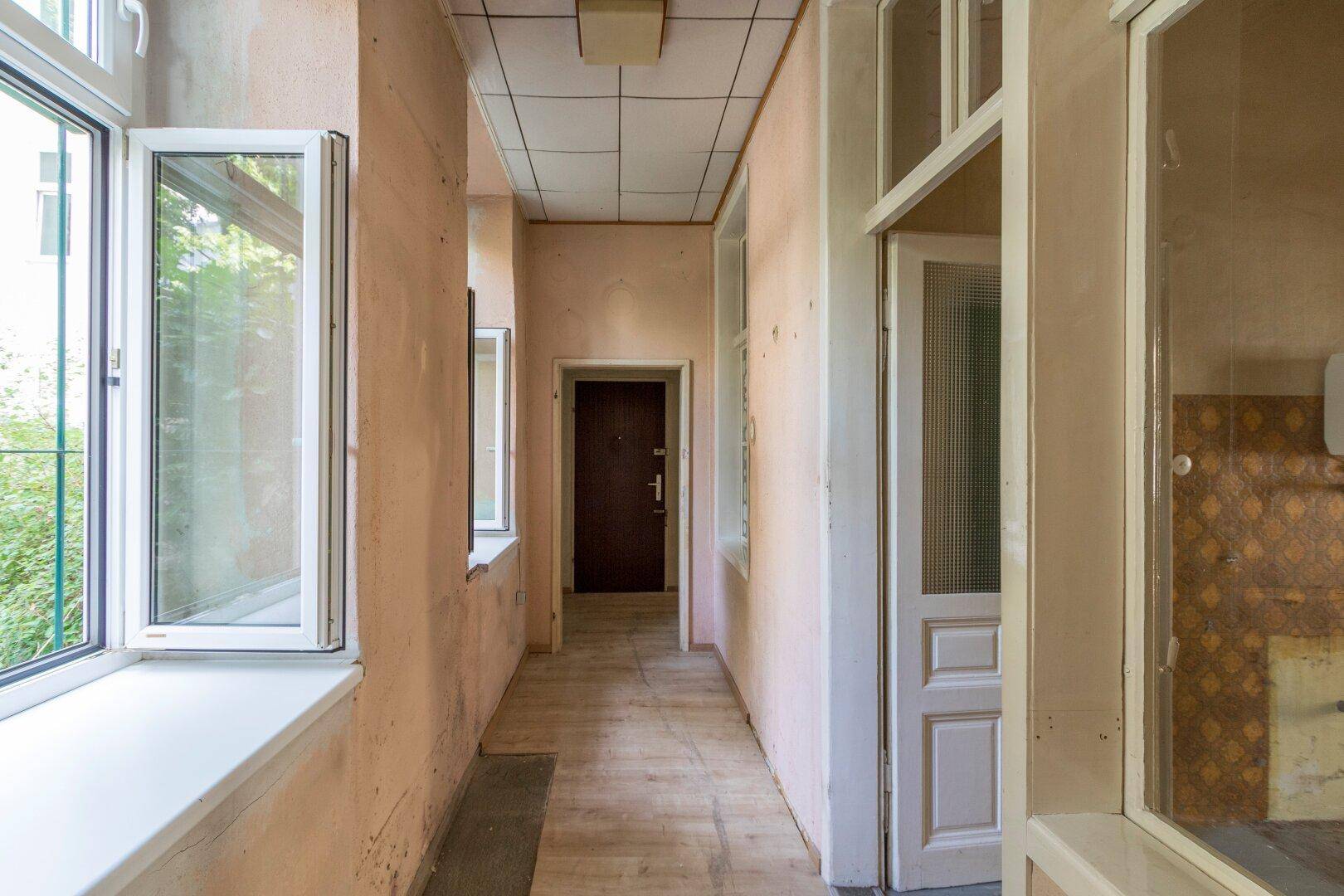 Vorraum mit Fenster