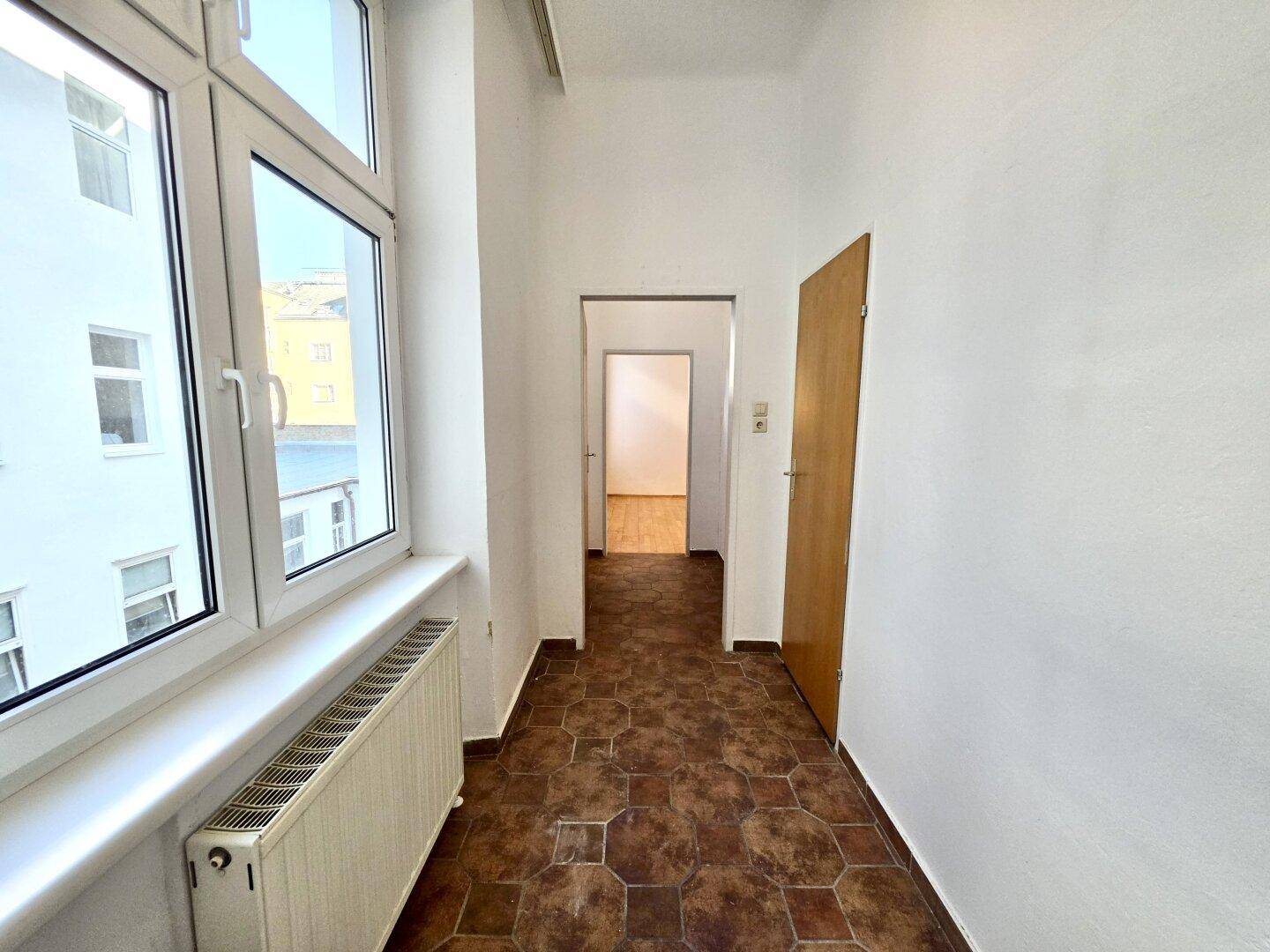 Vorraum mit Fenster