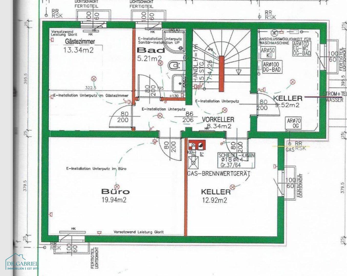 Grundriss des Kellergeschosses mit Gästezimmer, Bad, Büro und zwei Kellerräumen.