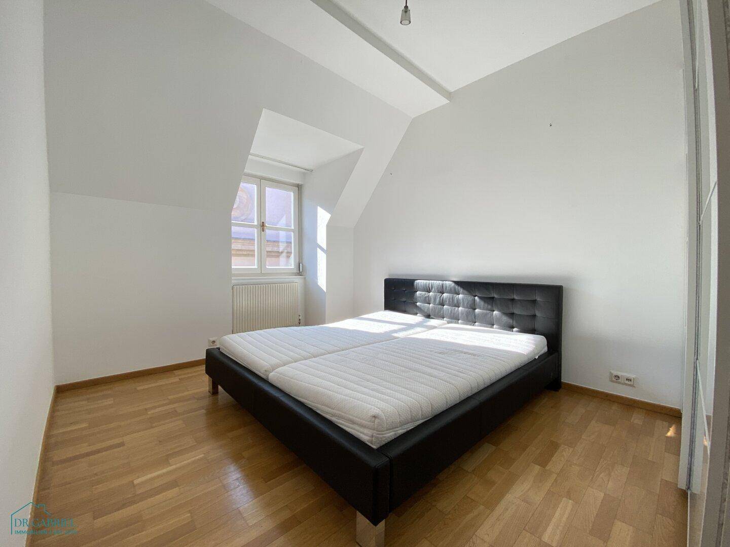 Schlafzimmer II