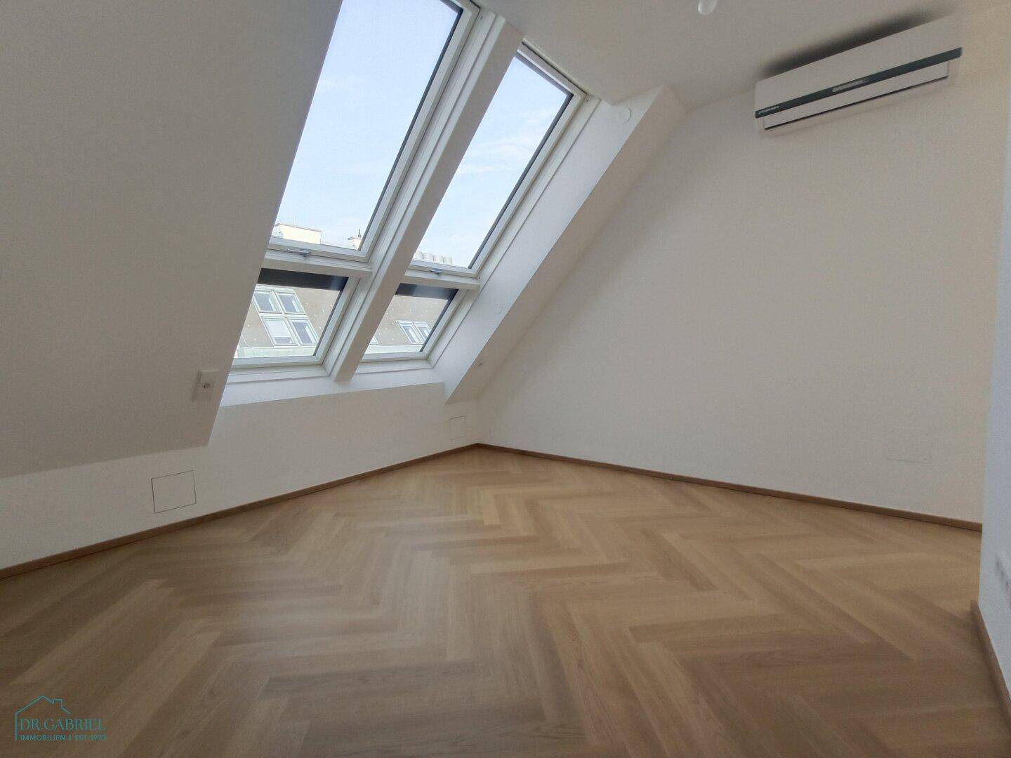 Schlafzimmer II