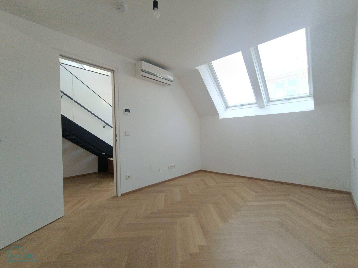 Schlafzimmer III