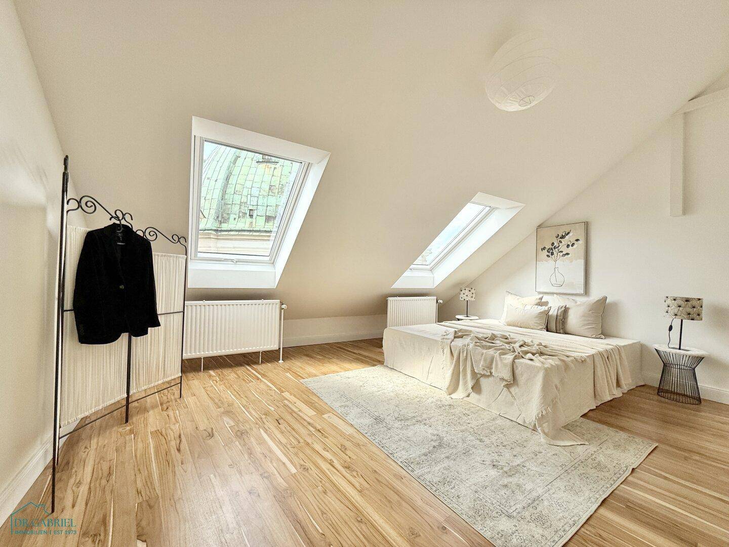 Schlafzimmer III