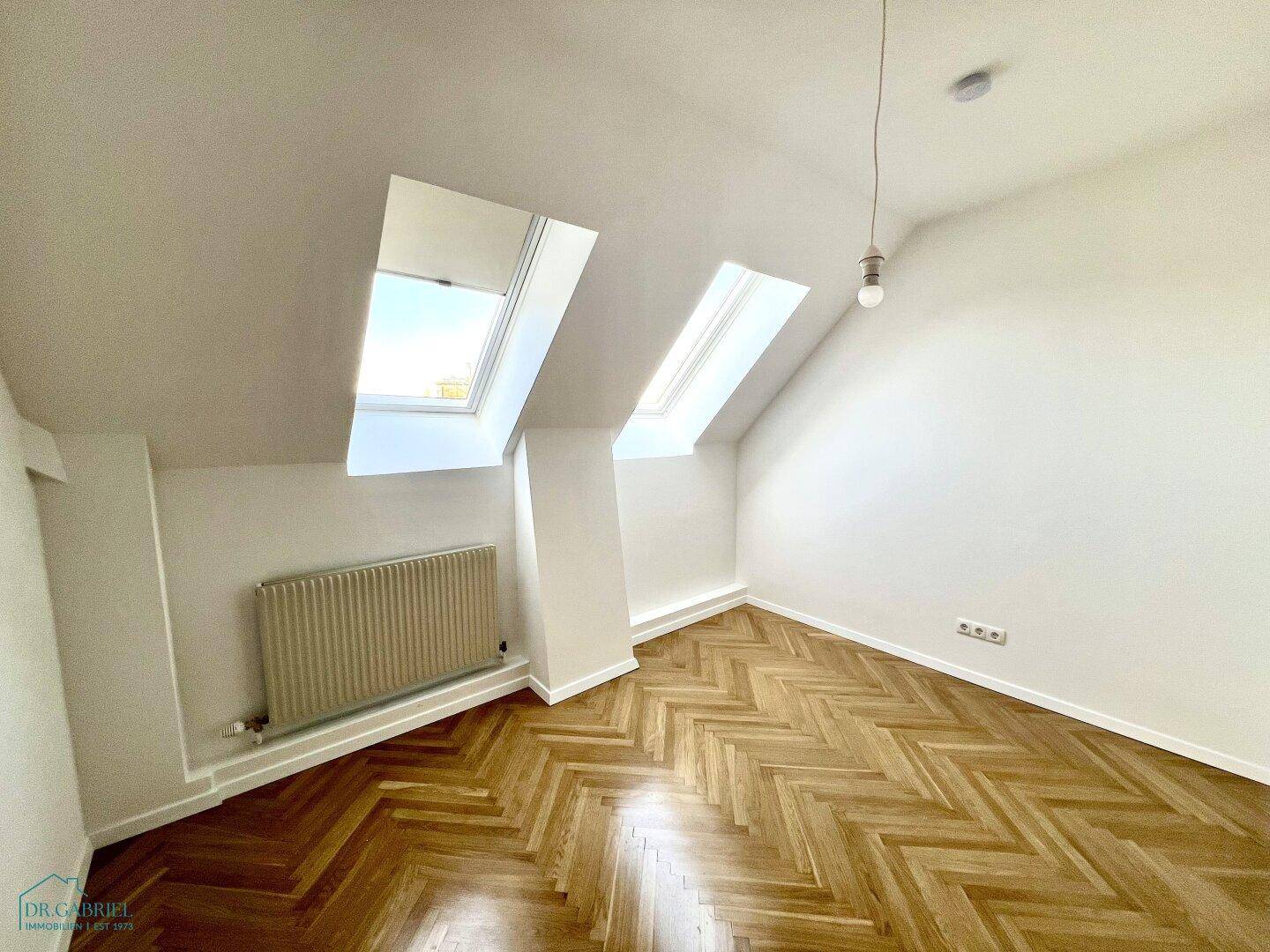 Schlafzimmer III