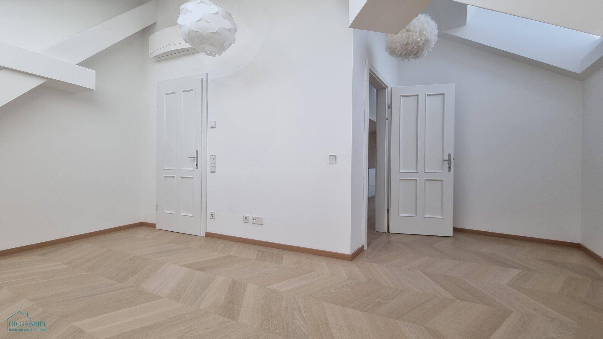 Schlafzimmer II