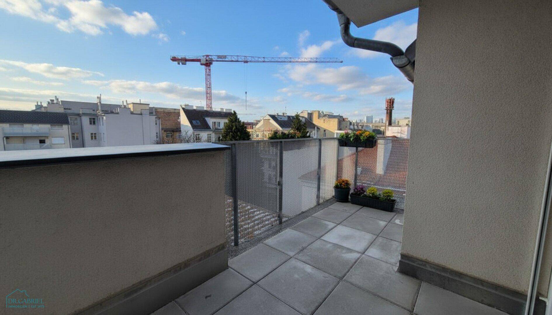 DACHGESCHOSSWOHNUNG MIT TERRASSE - Ansicht 3