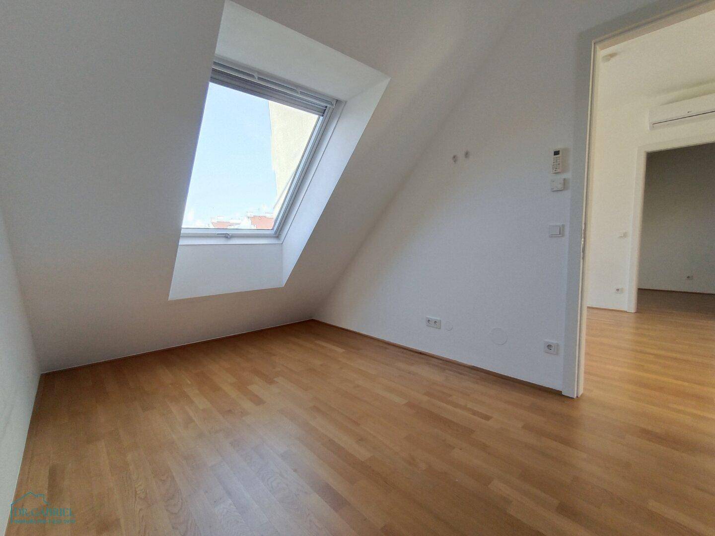 Schlafzimmer II