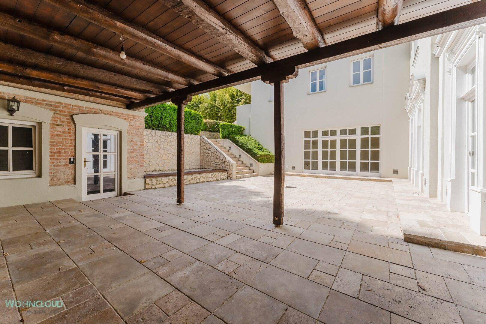 PERGOLA