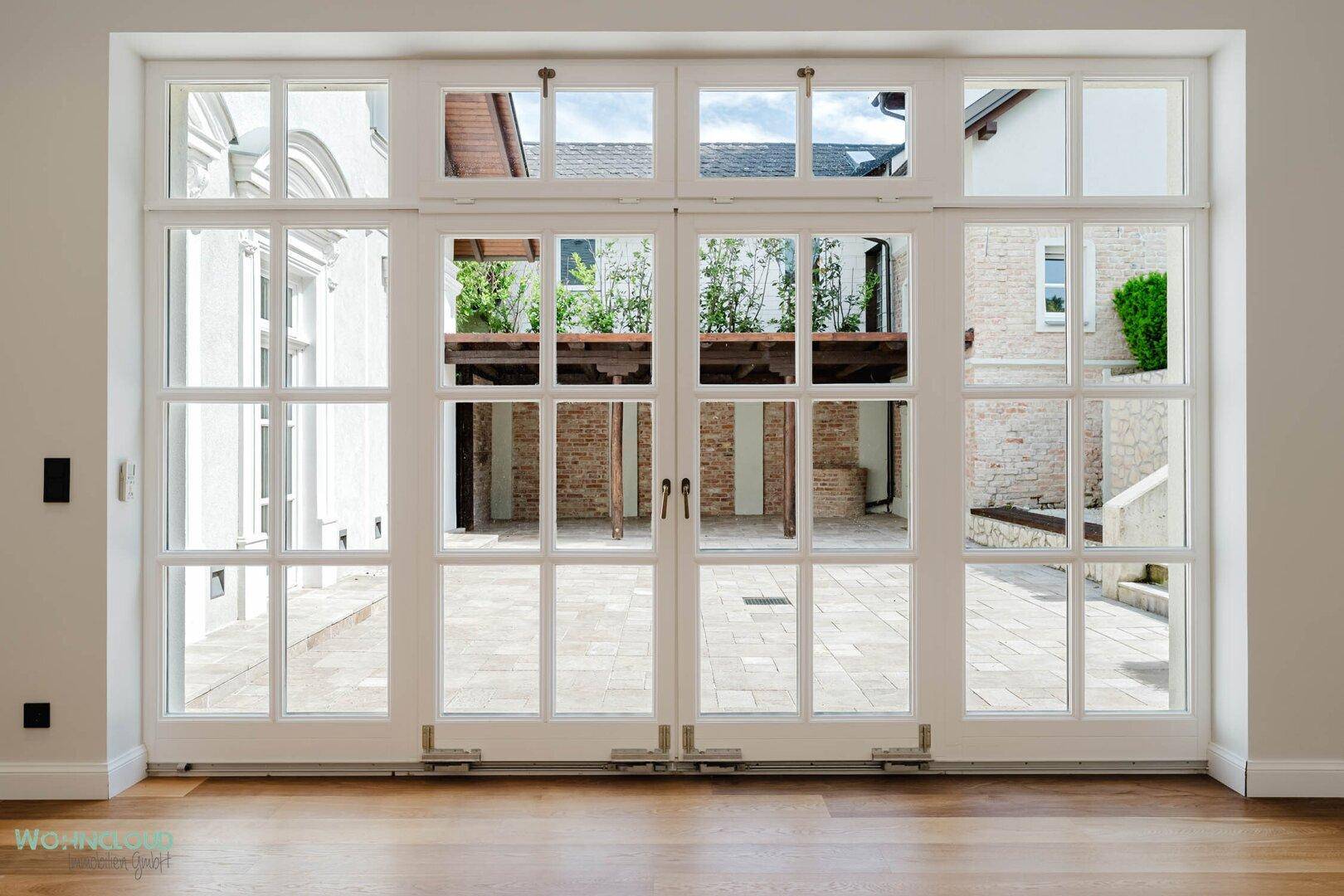 BLICK IN DEN INNENHOF