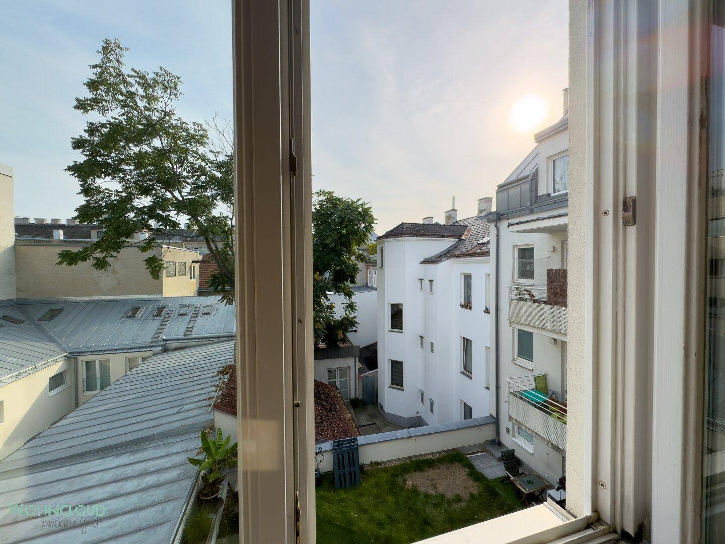 AUSBLICK INNENHOF