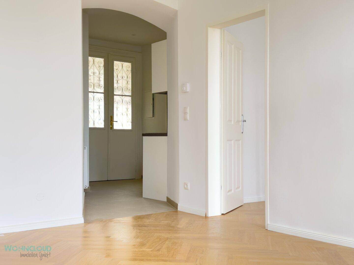 BLICK ZUR KÜCHE