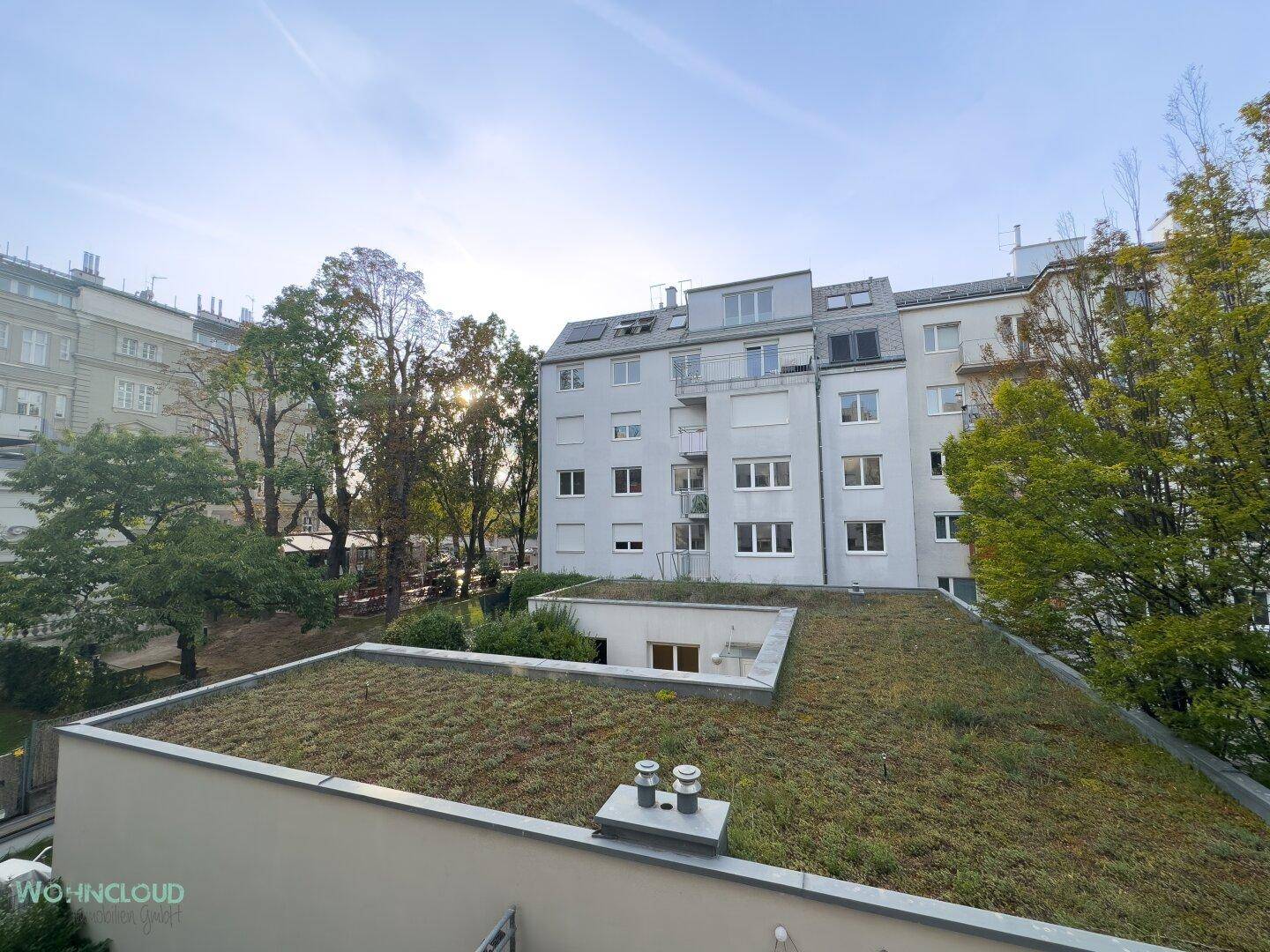 AUSBLICK VOM BALKON