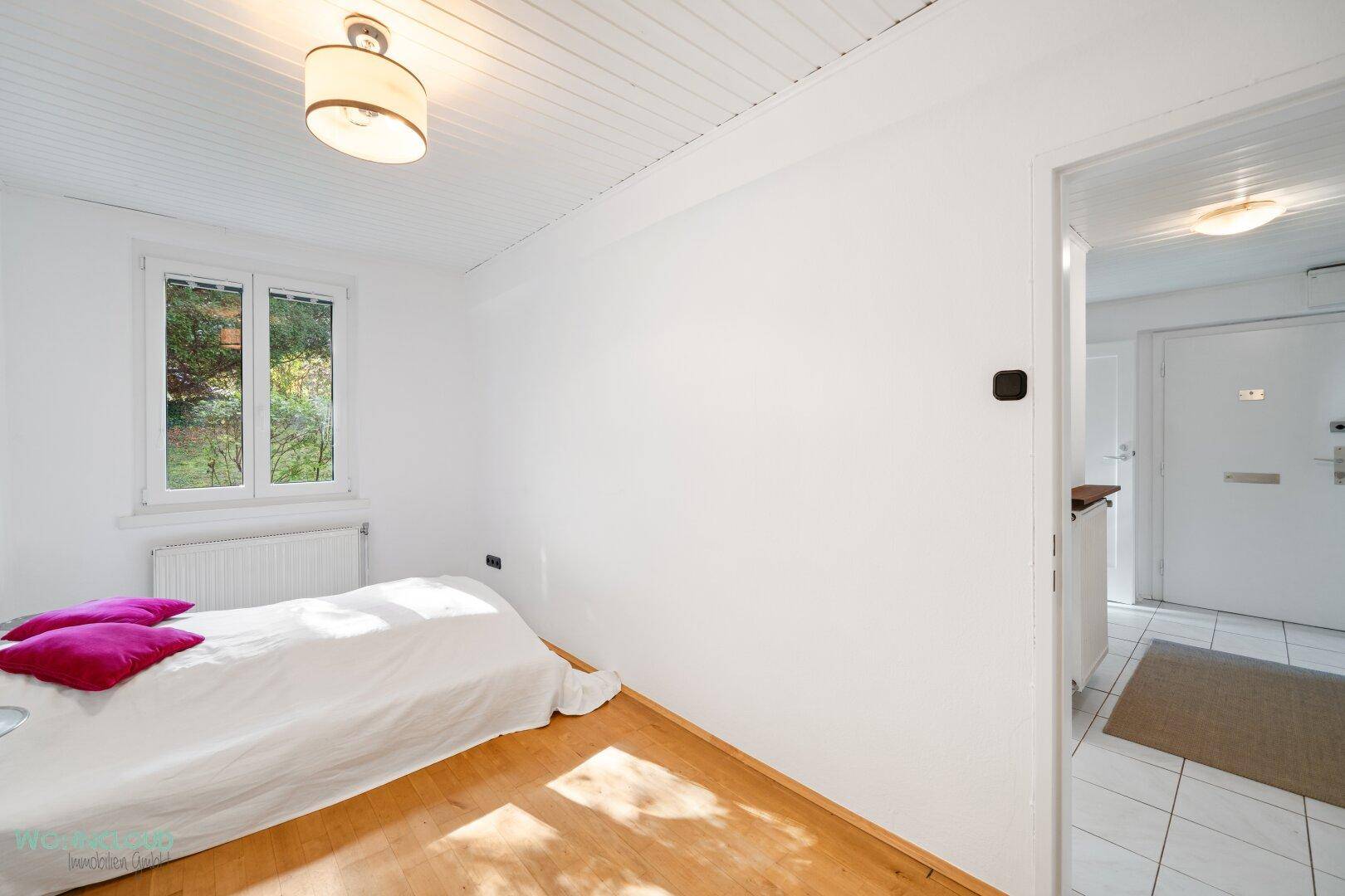BÜRO/KINDERZIMMER