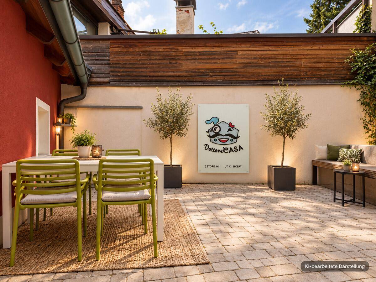 Gepflasterte Terrasse mit Esstisch, Sitzbank und dekorativen Olivenbäumen.